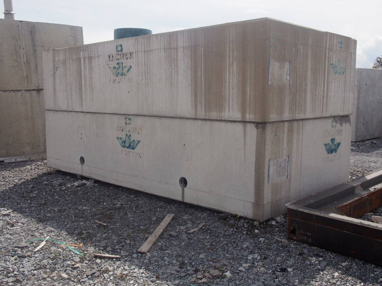 Precast Platform Curb Base Block