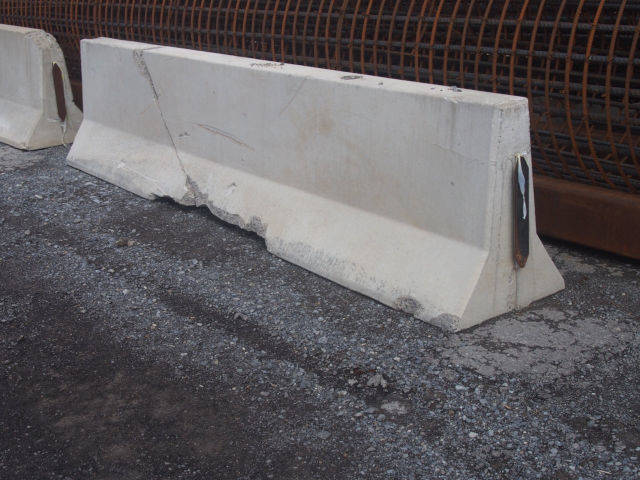 I-Lock Traffic Barrier